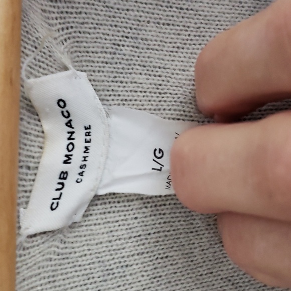 Two tone grey reversible sweater/coat - Picture 2 of 4